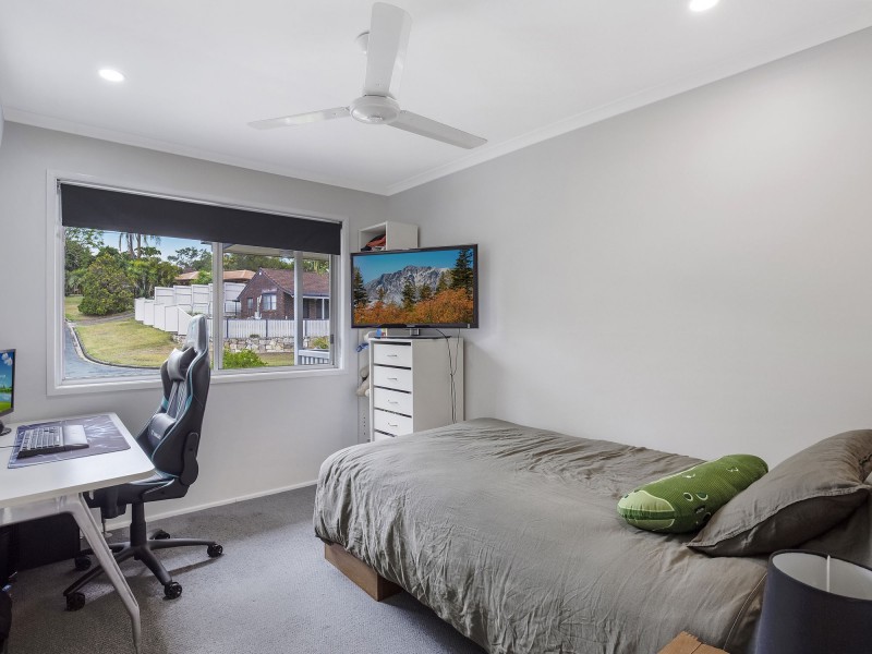 19 Longford St, Everton Hills QLD 4053