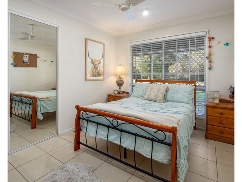 82 Rangeleigh Street, Ferny Hills QLD 4055