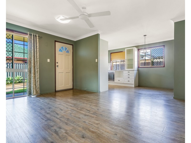 2/15 LILLY PILLY CRESCENT, Fitzgibbon QLD 4018