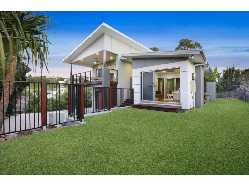 16 Halcyon Pl, Coolum Beach QLD 4573