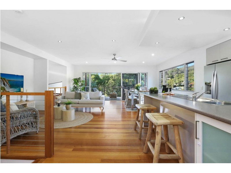 16 Halcyon Pl, Coolum Beach QLD 4573