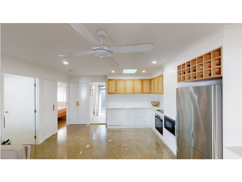 2/24 Walker Avenue, Palm Beach QLD 4221