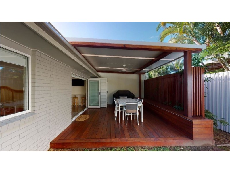 2/24 Walker Avenue, Palm Beach QLD 4221