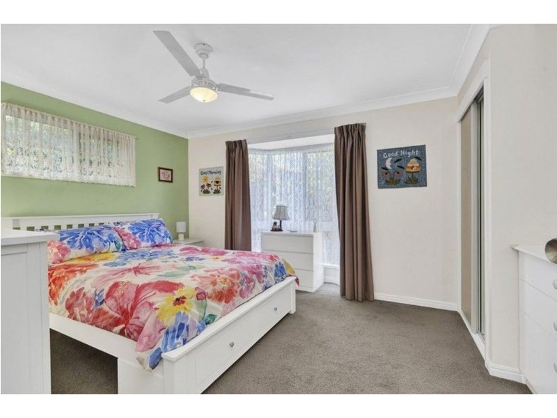 27 mergowie drive, Cleveland QLD 4163