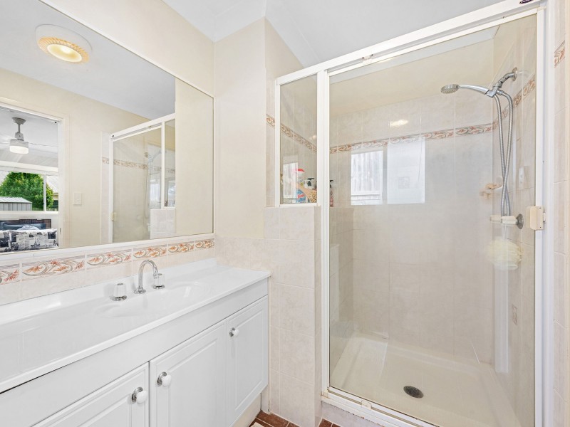 5 Lilly Lane, Birkdale QLD 4159