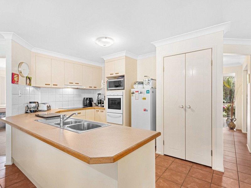 5 Lilly Lane, Birkdale QLD 4159