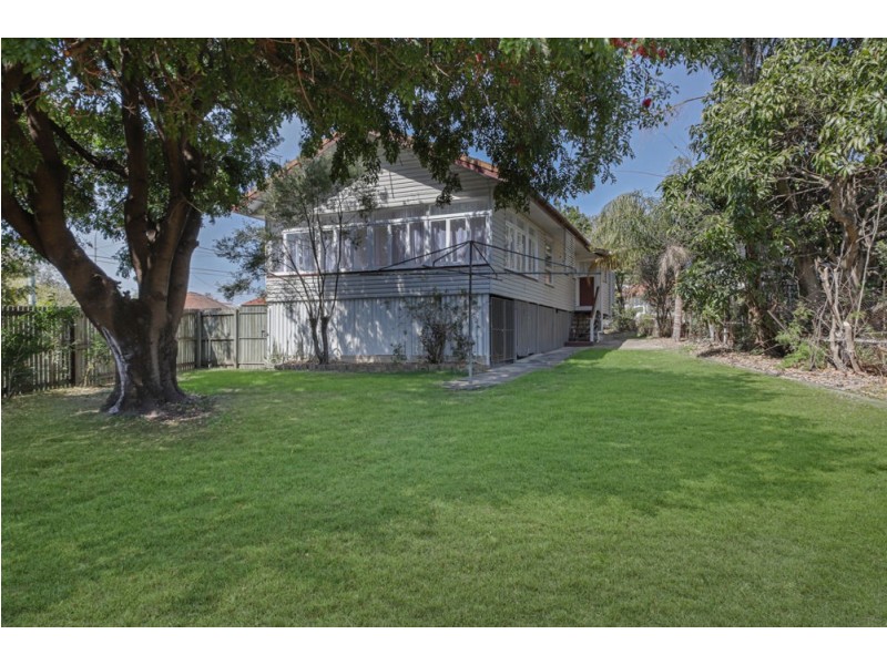 2 Ogden Street, Stafford QLD 4053