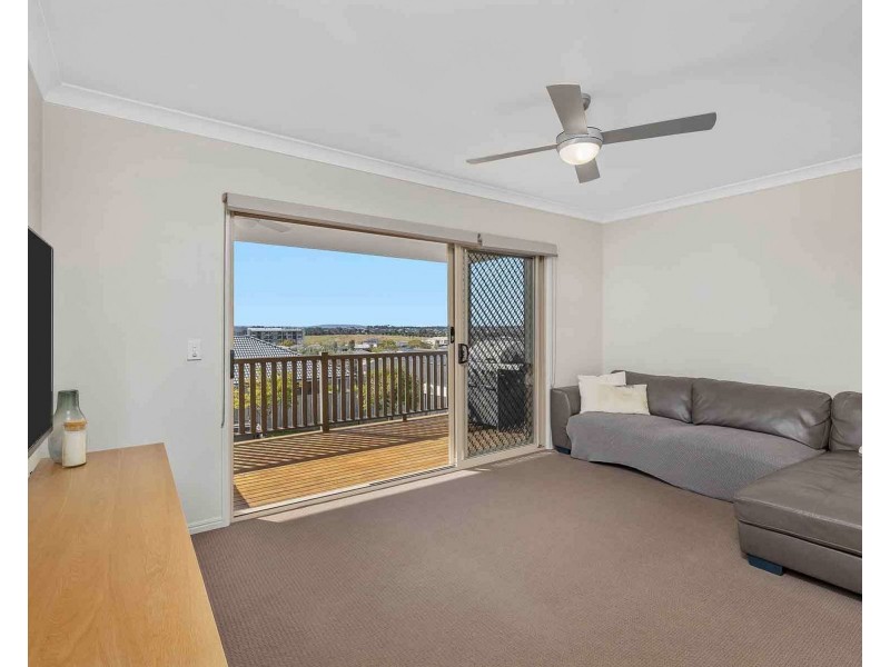 16 McGregor Place, Springfield Lakes QLD 4300