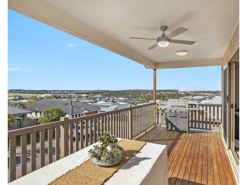 16 McGregor Place, Springfield Lakes QLD 4300