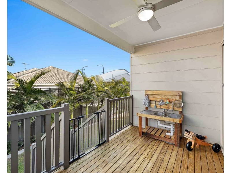 16 McGregor Place, Springfield Lakes QLD 4300