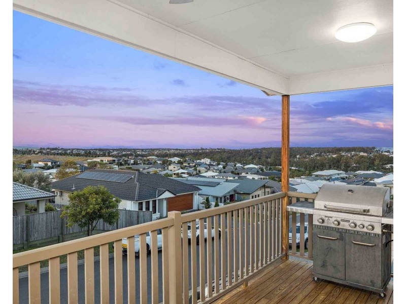 16 McGregor Place, Springfield Lakes QLD 4300