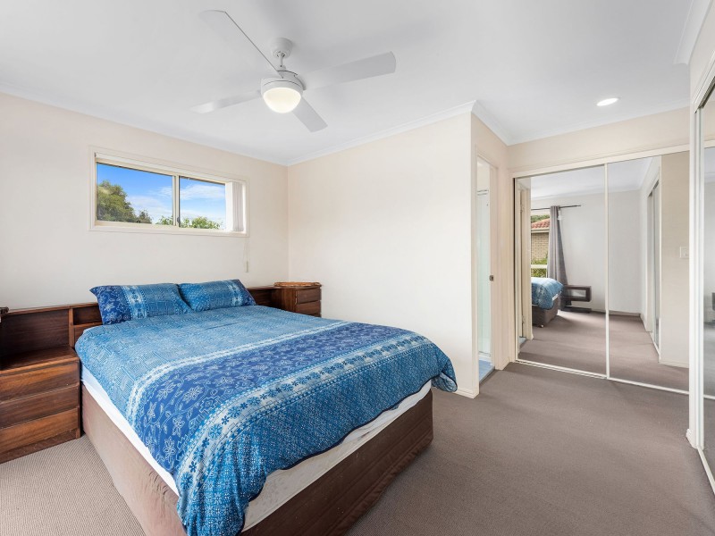 2/320 Manly Road, Manly West QLD 4179