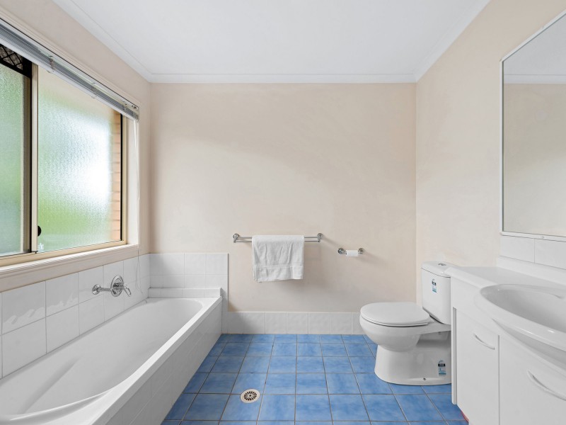 2/320 Manly Road, Manly West QLD 4179