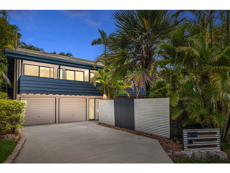 8 Tarnee Street, Ferny Hills QLD 4055