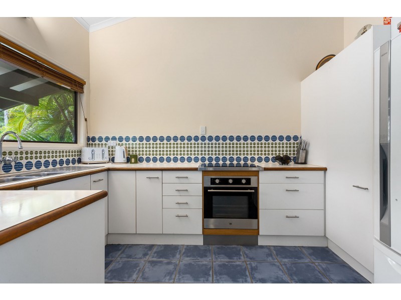 8 Tarnee Street, Ferny Hills QLD 4055