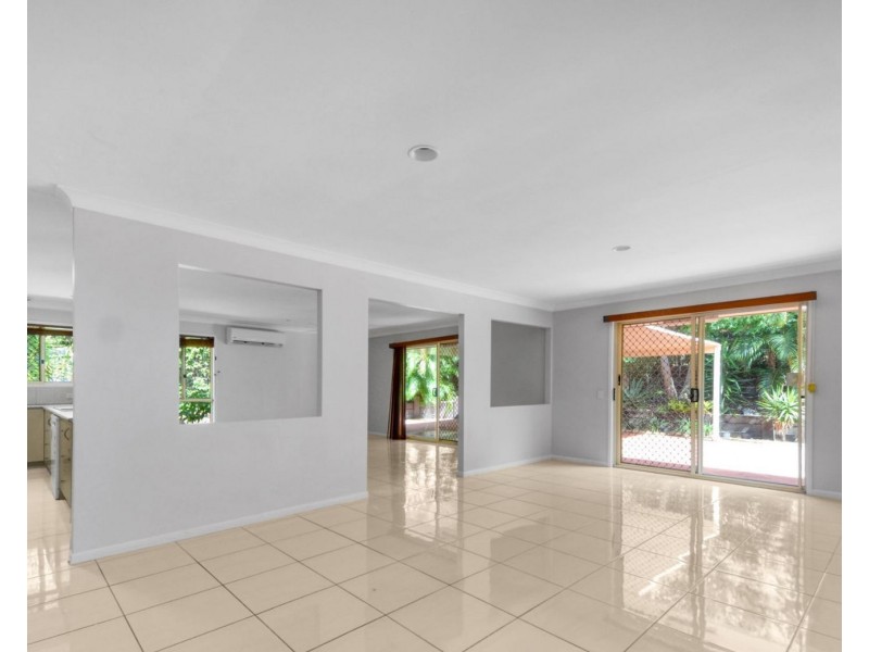 27 Johnson Parade, Ormeau Hills QLD 4208