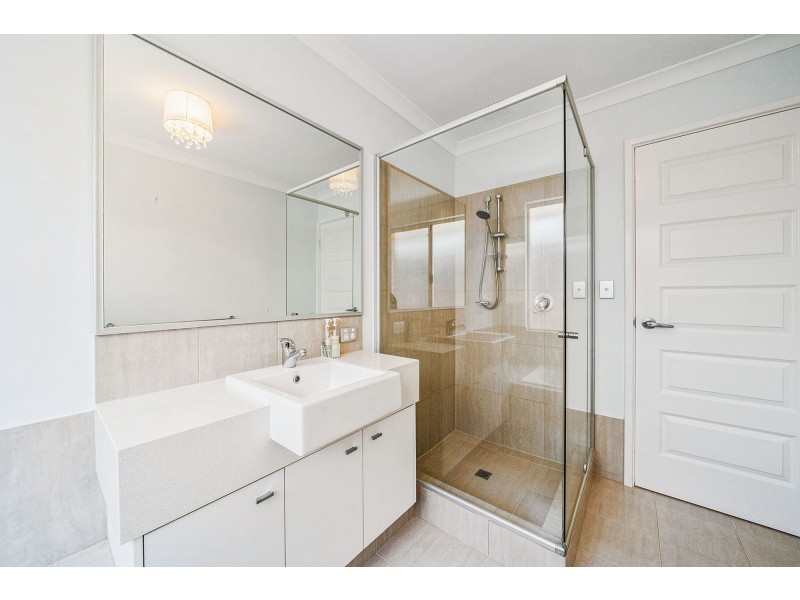 7 Tinsel Street, Yanchep WA 6035