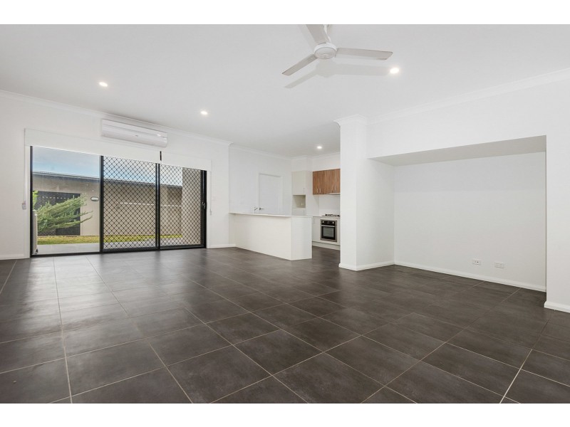 5 Imlay Lane, South Ripley QLD 4306