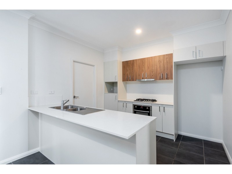 5 Imlay Lane, South Ripley QLD 4306