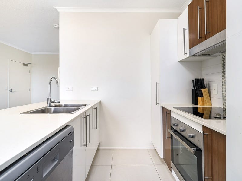 22/171 Scarborough Street, Southport QLD 4215