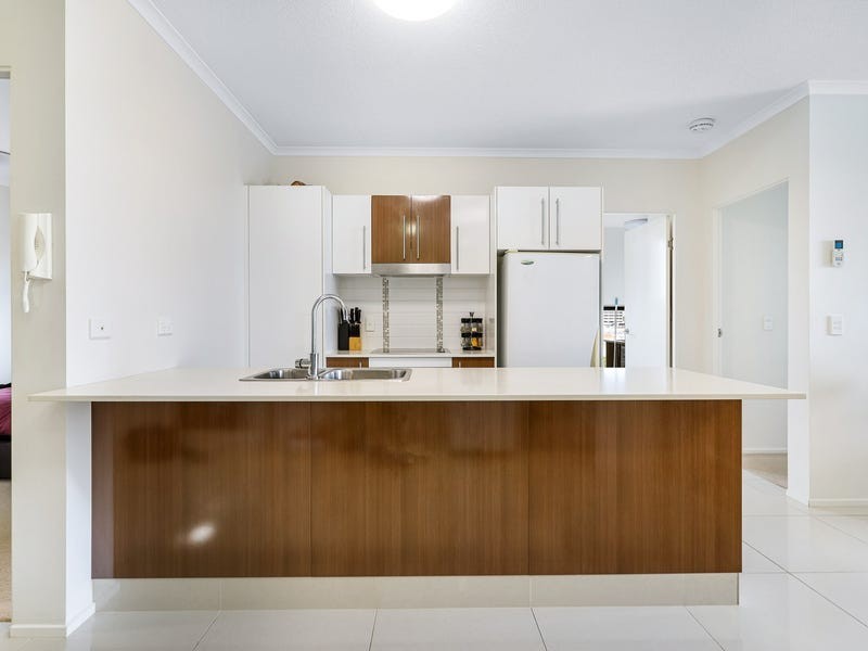 22/171 Scarborough Street, Southport QLD 4215
