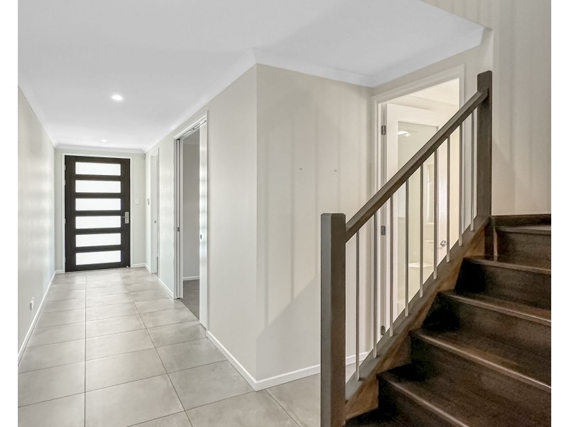 60 Watheroo Street, South Ripley QLD 4306