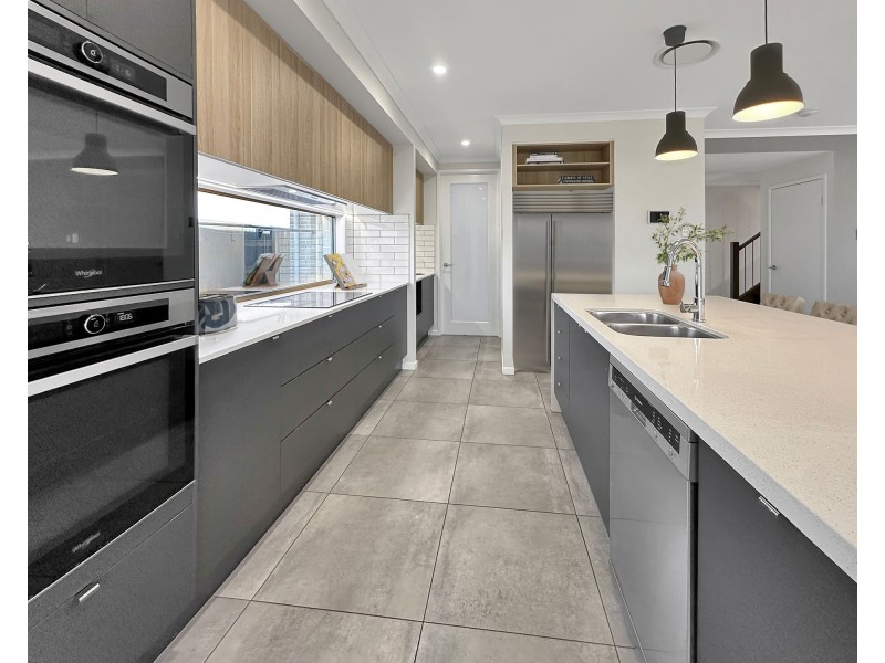 60 Watheroo Street, South Ripley QLD 4306