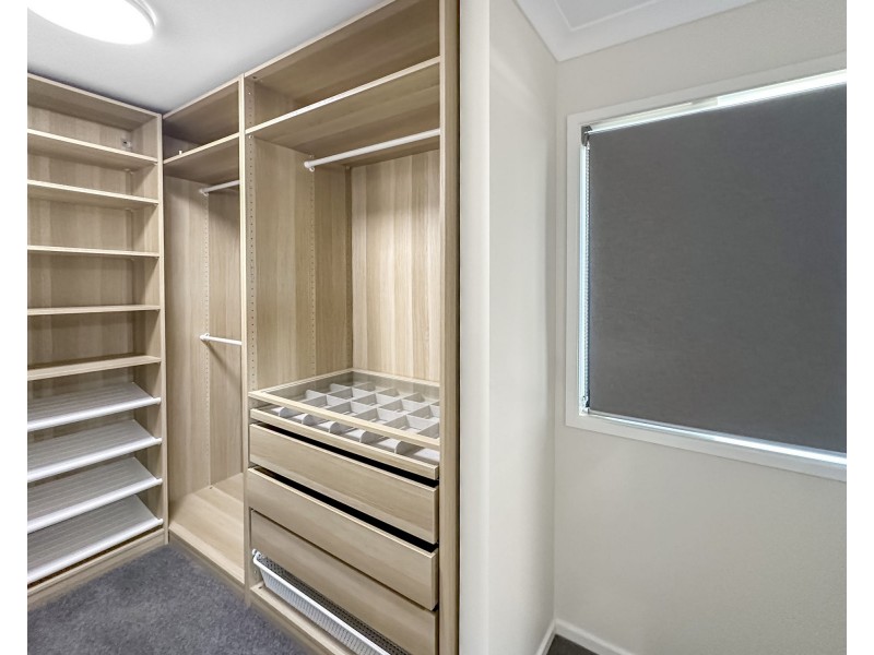 60 Watheroo Street, South Ripley QLD 4306