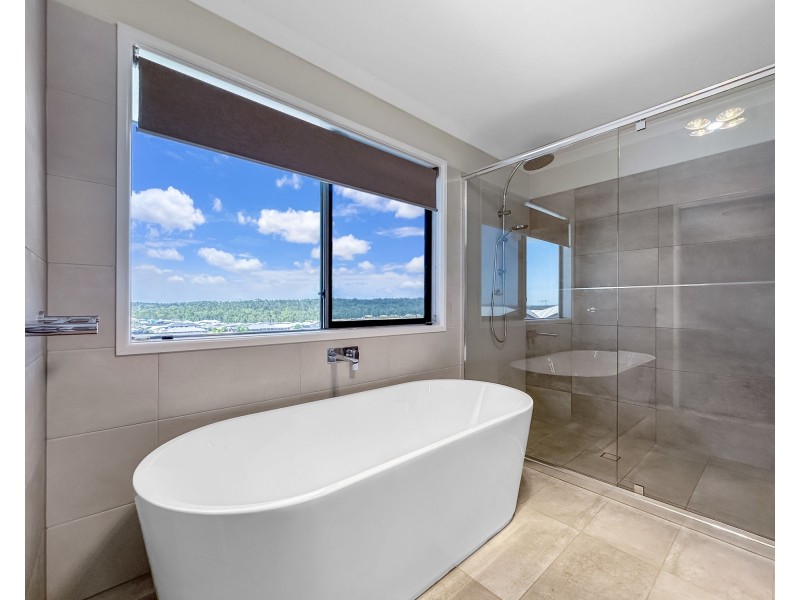 60 Watheroo Street, South Ripley QLD 4306