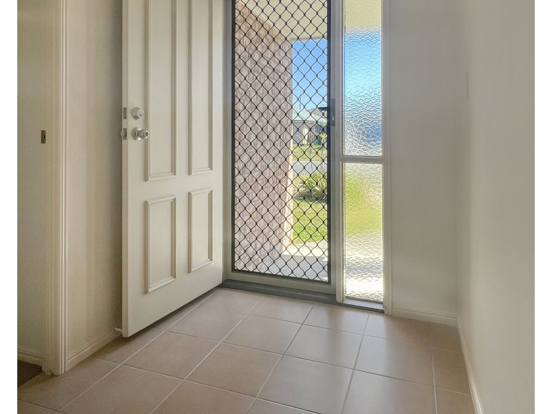 40 Lockyer Place, Crestmead QLD 4132