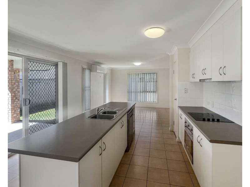 40 Lockyer Place, Crestmead QLD 4132