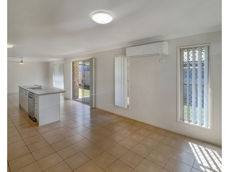 40 Lockyer Place, Crestmead QLD 4132
