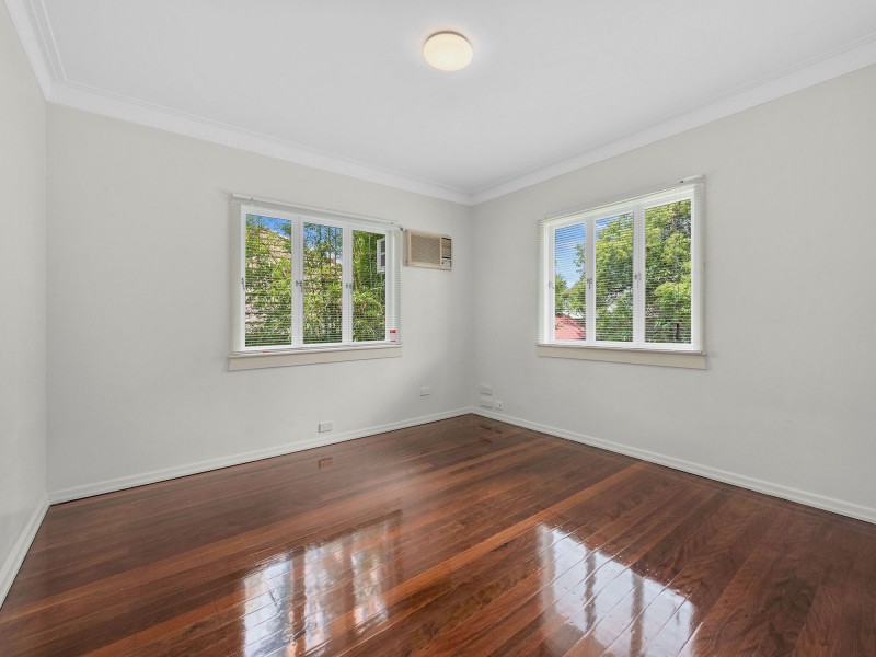 2313 Wynnum Road, Wynnum QLD 4178