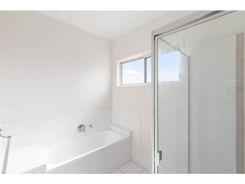 135 Highbury Drive, Redbank Plains QLD 4301