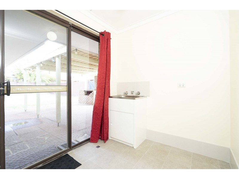 30 Balfour Street, Huntingdale WA 6110