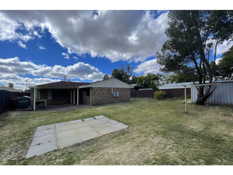 30 Balfour Street, Huntingdale WA 6110