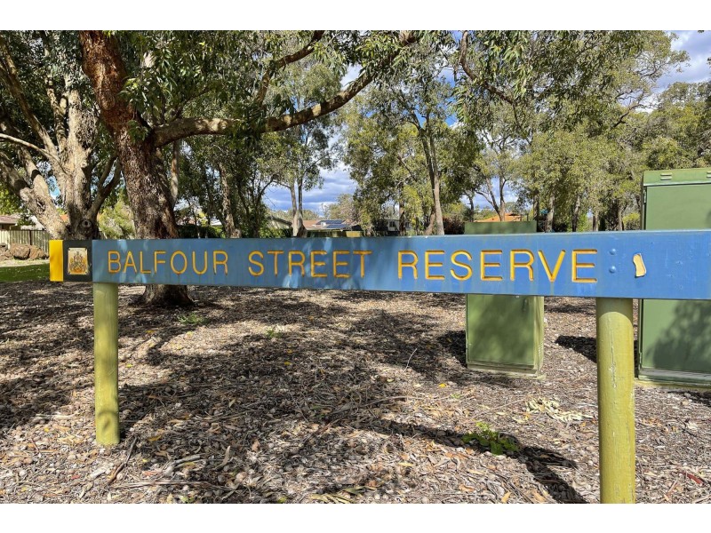 30 Balfour Street, Huntingdale WA 6110