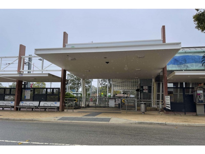 13/12 Davis Road, Kelmscott WA 6111