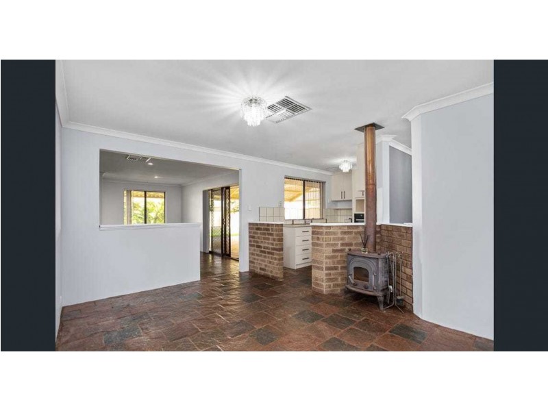 22 Morgan Road, Seville Grove WA 6112