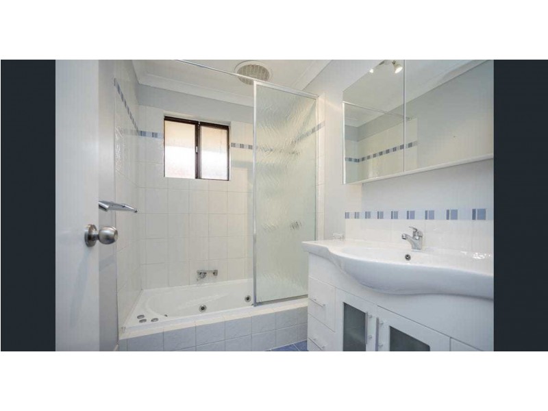 22 Morgan Road, Seville Grove WA 6112