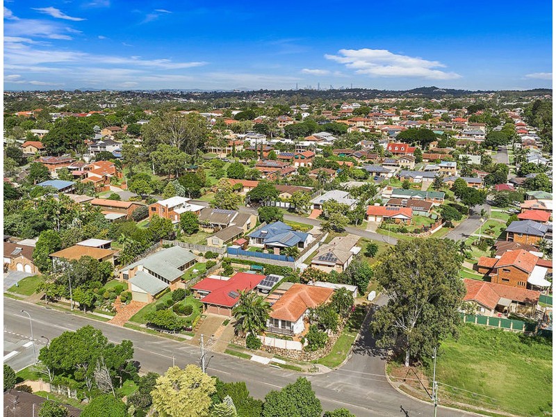 31 Chateau Street, Carseldine QLD 4034