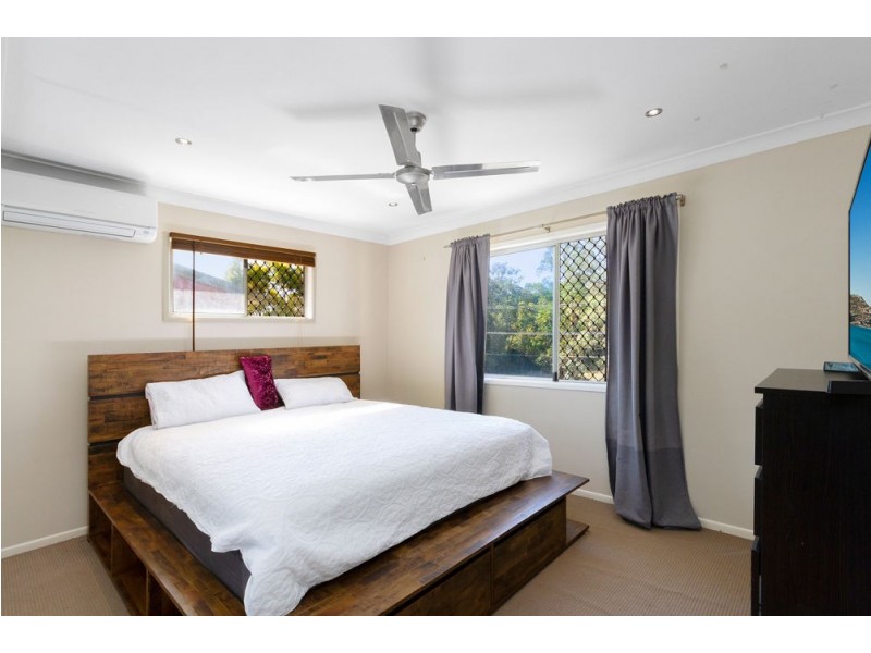 59 Folkstone Avenue, Albany Creek QLD 4035