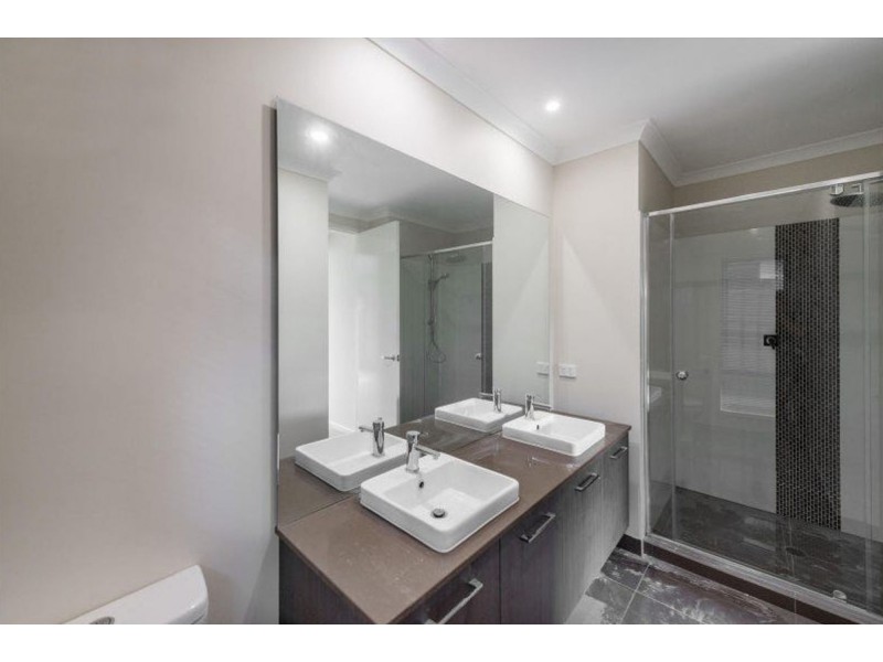 37 Slate Court, Logan Reserve QLD 4133