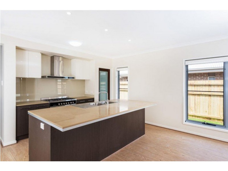 37 Slate Court, Logan Reserve QLD 4133