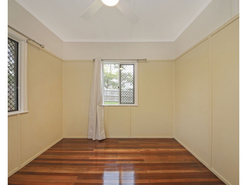 90 Woking Street, Keperra QLD 4054