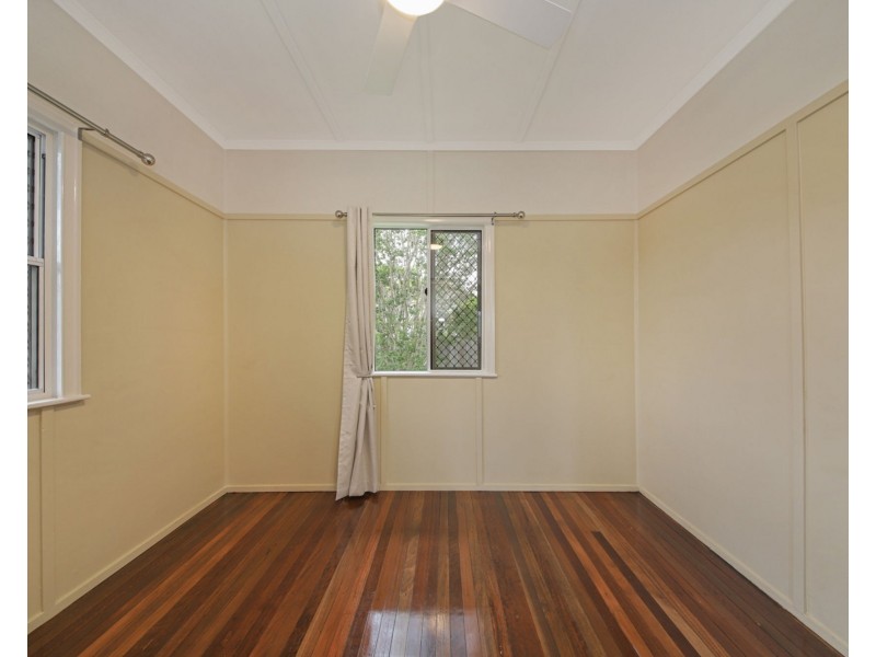 90 Woking Street, Keperra QLD 4054