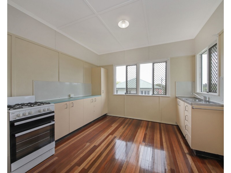 90 Woking Street, Keperra QLD 4054