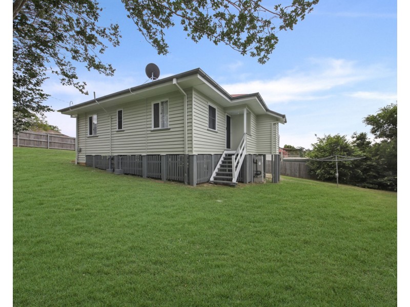 90 Woking Street, Keperra QLD 4054