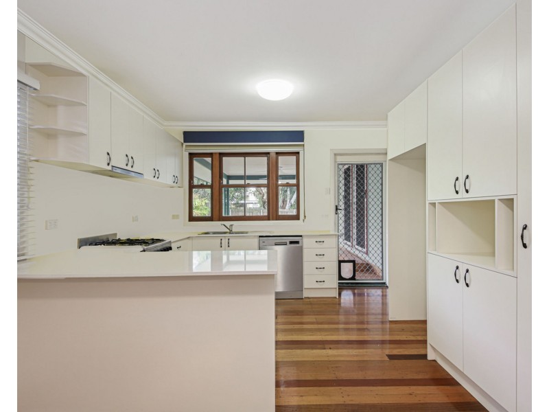 16 Barber Street, Keperra QLD 4054