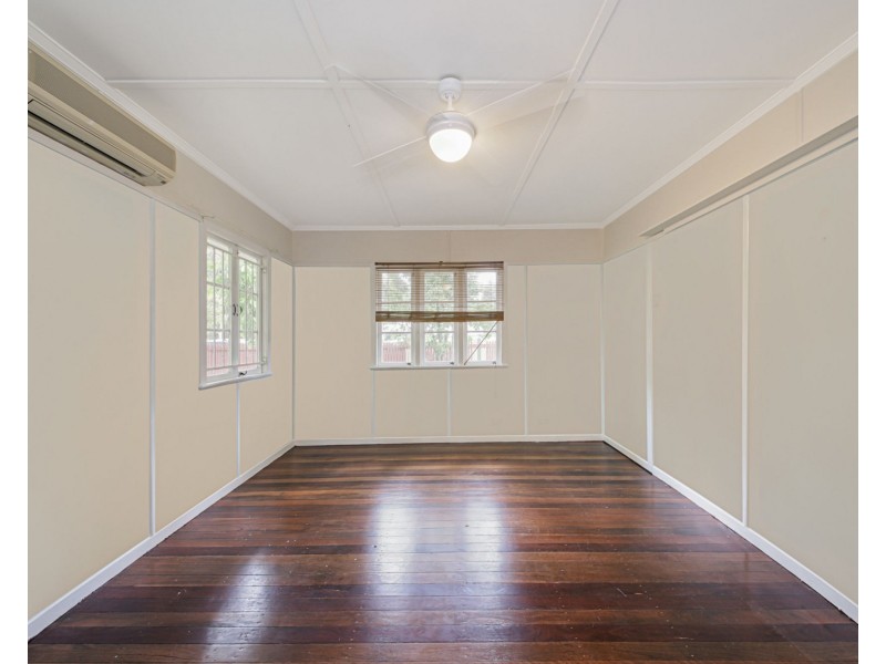 16 Barber Street, Keperra QLD 4054